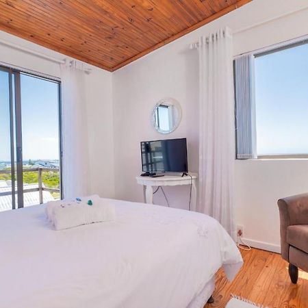 Suikerbekkie Apartment Struisbaai Bagian luar foto