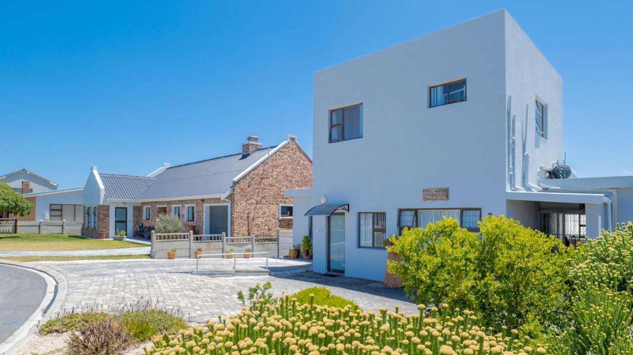Suikerbekkie Apartment Struisbaai Bagian luar foto